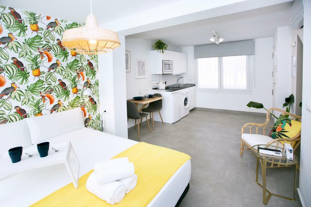 Monko - Lemon & Tropycal Apartment O 토레몰리노스 외부 사진